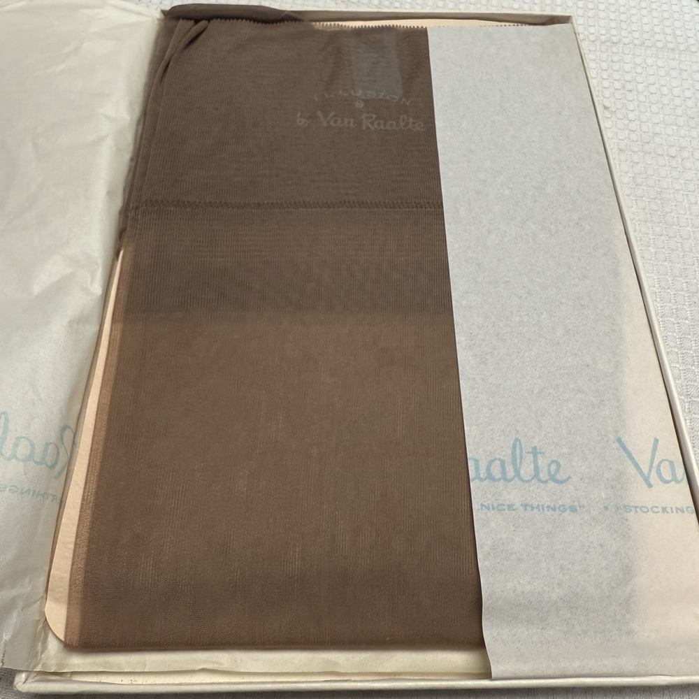 2-Vtg 50s VAN RAALTE Illusion Drama 9 Nylon Hose Stockings Seams New In 1 Box - Picture 4 of 5